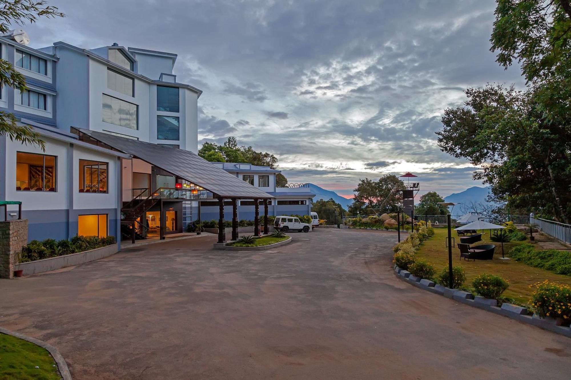 Hotel Sterling Munnar Exterior foto